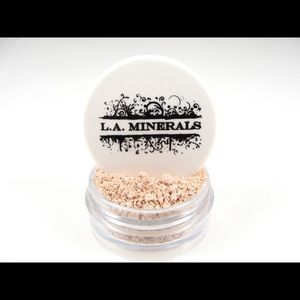 Porcelain Concealer by LA Minerals - waterproof